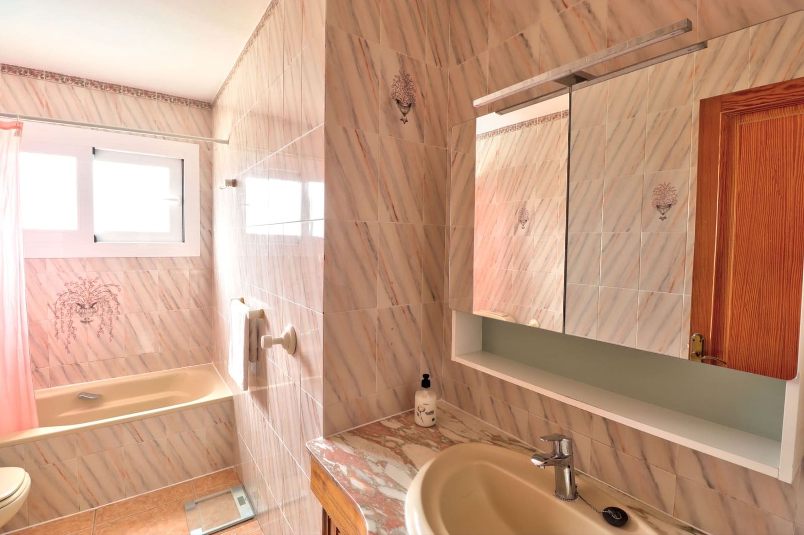 Chalet de 6 habitaciones en Santa Ponsa en venta con piscina - 1.600.000 € (Ref: 9726238)