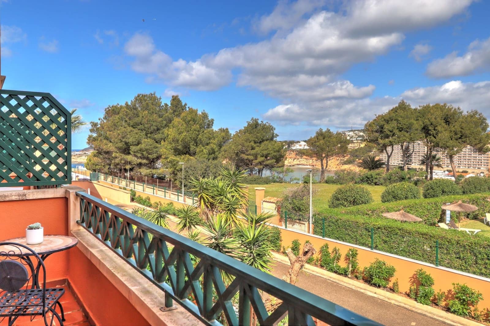 2 bedroom Apartment for sale in El Toro / Port Adriano with pool - € 750,000 (Ref: 9737770)