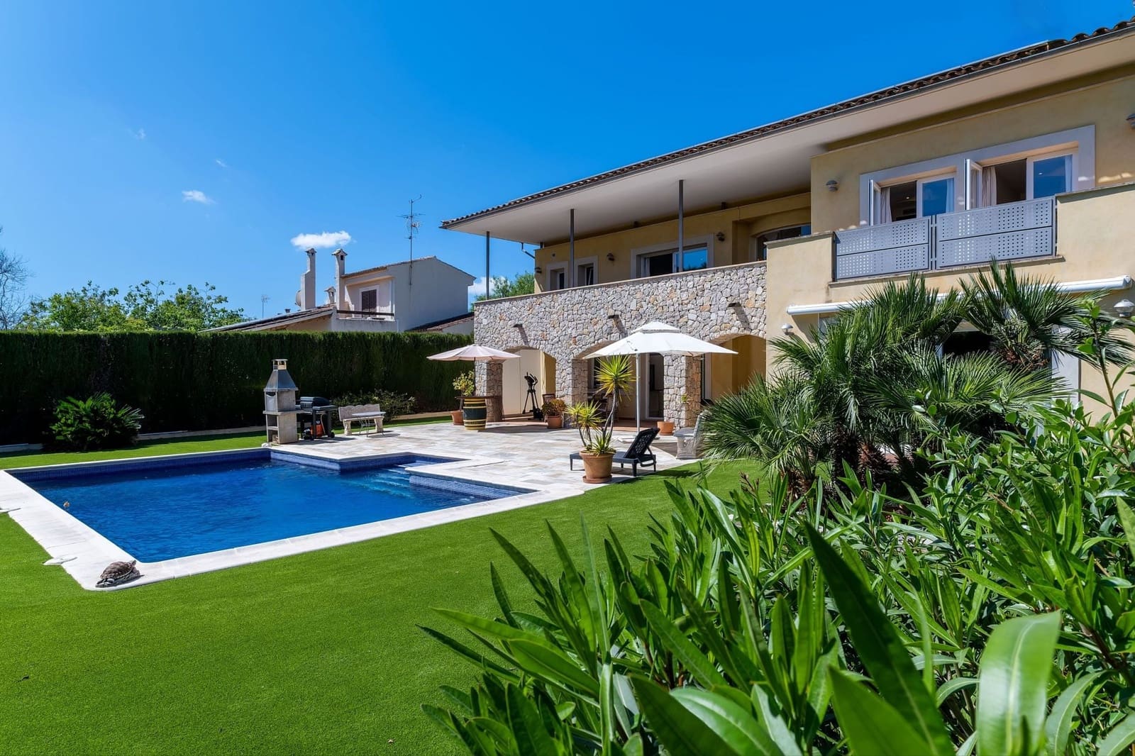 4 sypialnia Willa na sprzedaż w Costa de la Calma z basenem - 2 250 000 € (Ref: 9777081)