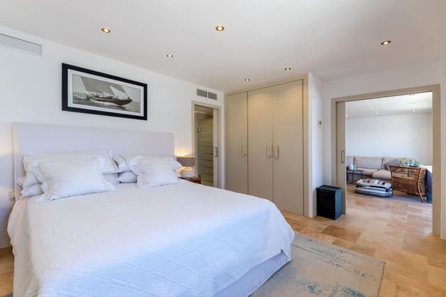 3 sovrum Lägenhet till salu i Puerto de Andratx, Andratx med pool - 1 995 000 € (Ref: 9780039)