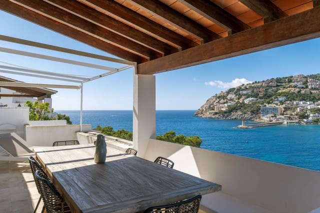 3 sovrum Lägenhet till salu i Puerto de Andratx, Andratx med pool - 1 995 000 € (Ref: 9780039)