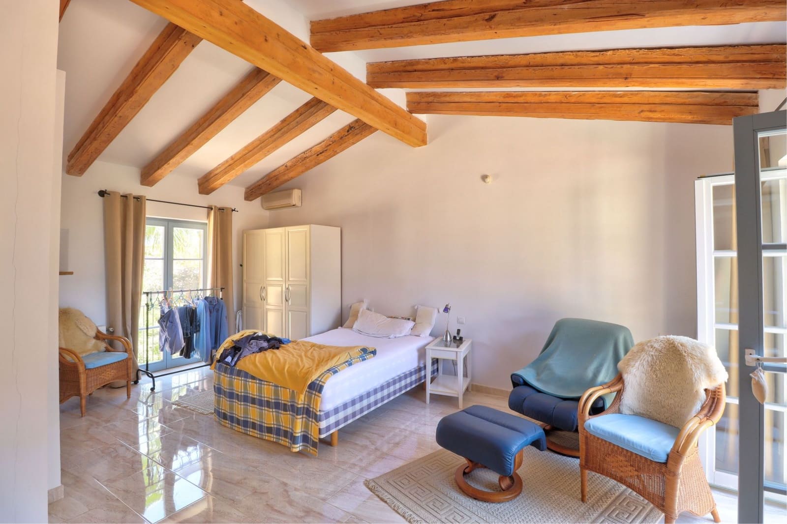 2 bedroom Villa for sale in Santa Ponsa with pool - € 1,930,000 (Ref: 9780040)