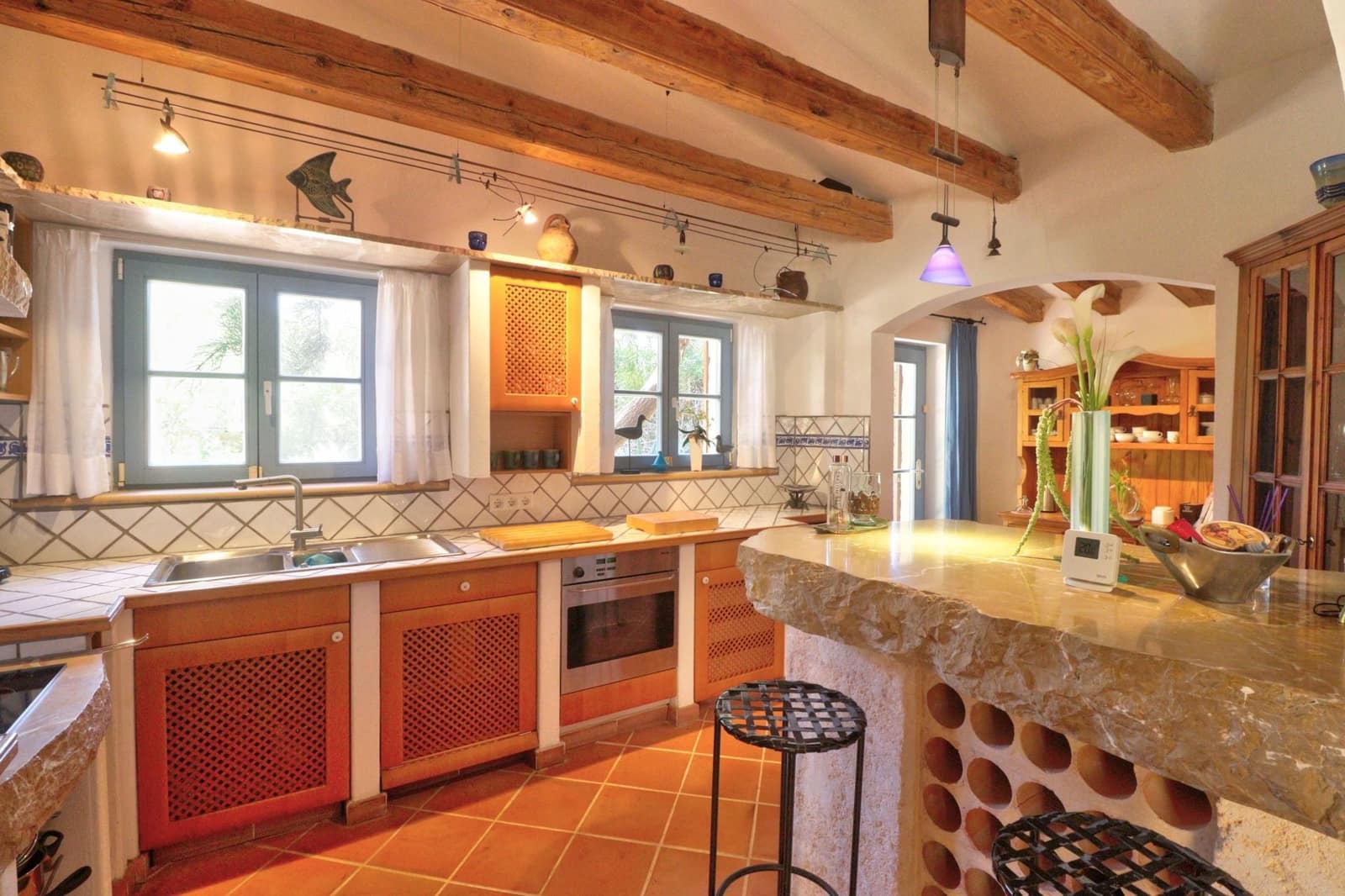 2 bedroom Villa for sale in Santa Ponsa with pool - € 1,930,000 (Ref: 9780040)
