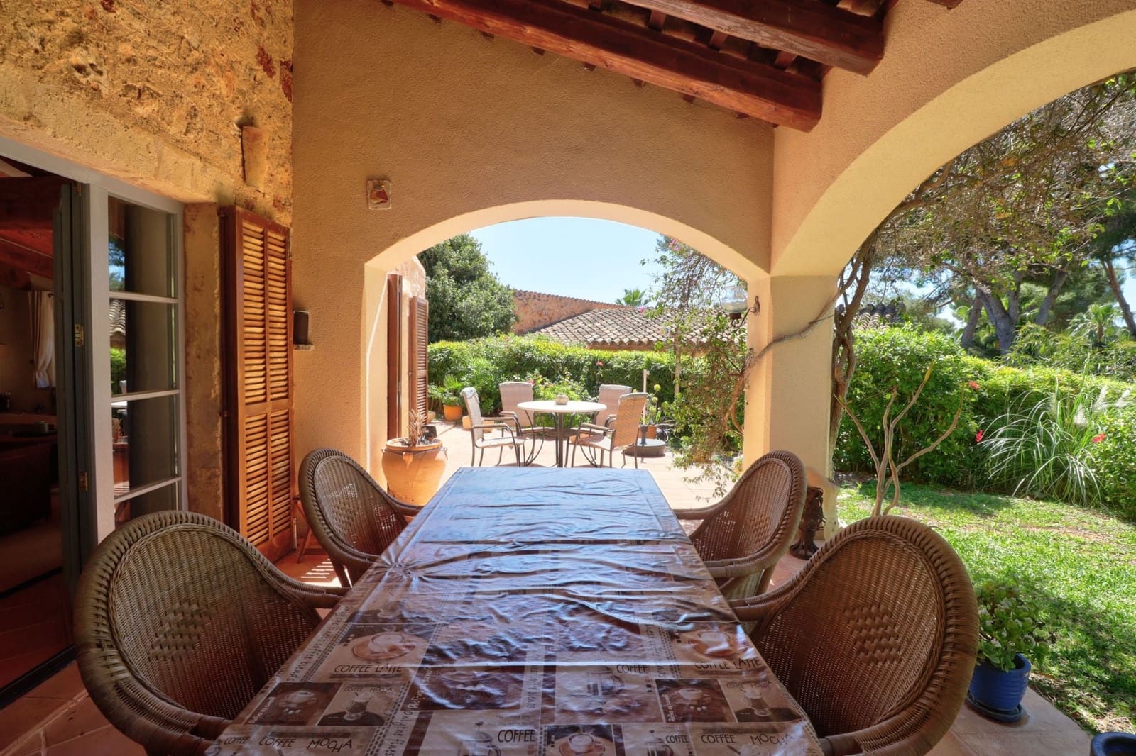 2 bedroom Villa for sale in Santa Ponsa with pool - € 1,930,000 (Ref: 9780040)