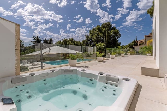 5 Zimmer Villa zu verkaufen in Es Camp De Mar / El Camp De Mar, Andratx mit Pool - 3.850.000 € (Ref: 9802926)