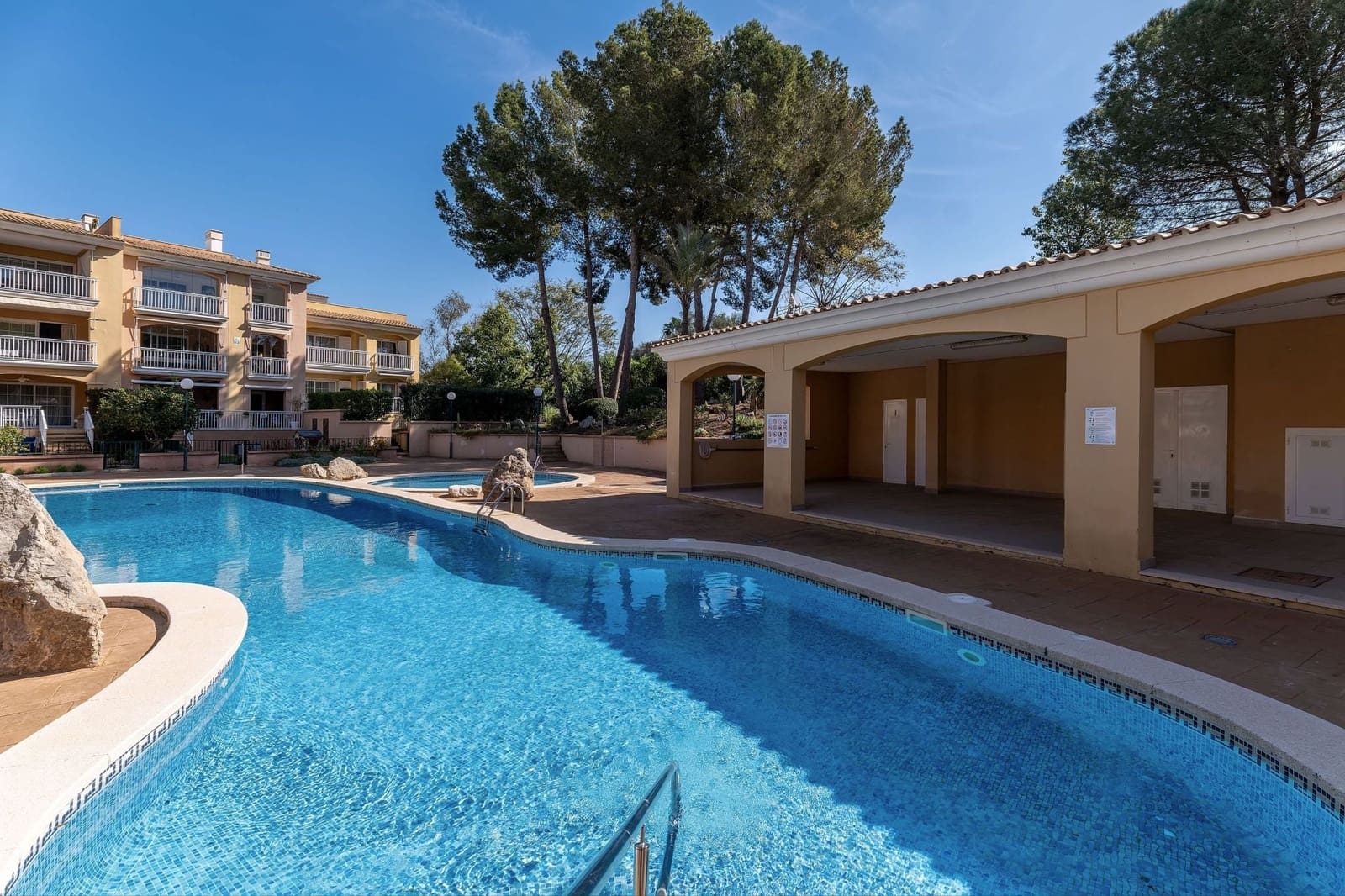 2 soveværelse Lejlighed til salg i Santa Ponsa - € 795.000 (Ref: 9832267)