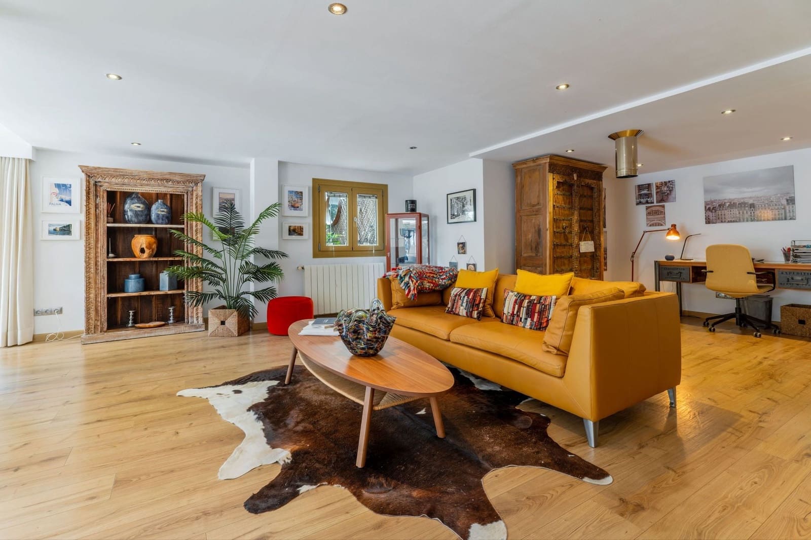 4 bedroom Villa for sale in Calvia - € 2,595,000 (Ref: 9844460)
