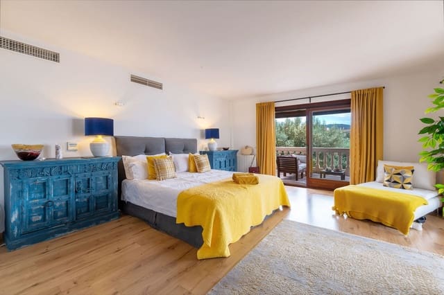 4 soveværelse Villa til salg i Calvià Pueblo, Calvià - € 2.595.000 (Ref: 9844460)