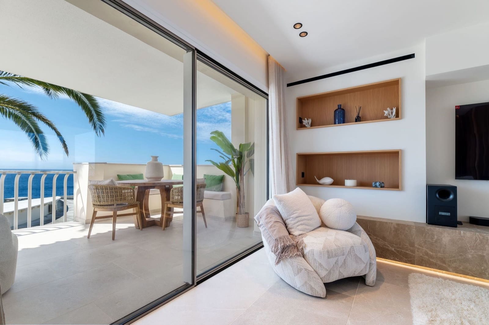 3 bedroom Apartment for sale in Santa Ponsa with pool - € 3,150,000 (Ref: 9848899)