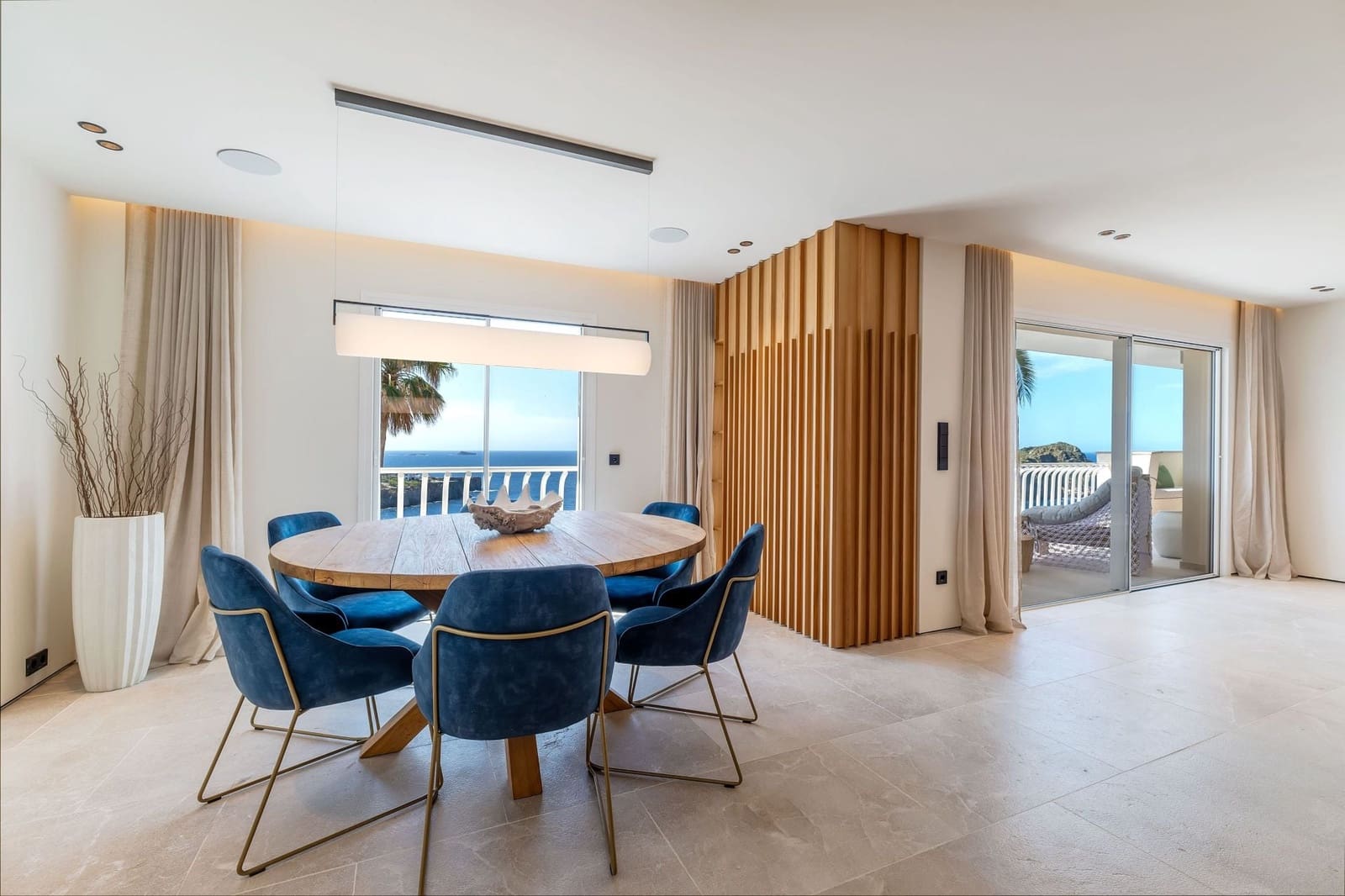 3 bedroom Apartment for sale in Santa Ponsa with pool - € 3,150,000 (Ref: 9848899)