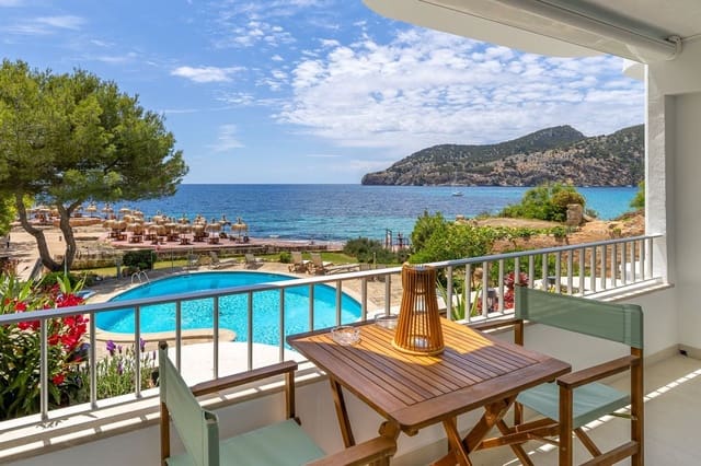 2 soveværelse Lejlighed til salg i Es Camp De Mar / El Camp De Mar, Andratx med swimmingpool - € 990.000 (Ref: 9854739)