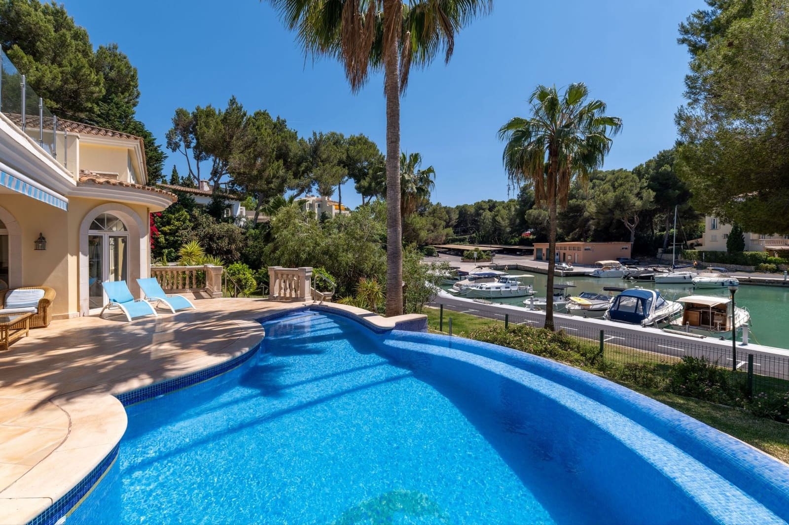 6 sypialnia Willa na sprzedaż w Santa Ponsa z basenem - 4 250 000 € (Ref: 9875555)