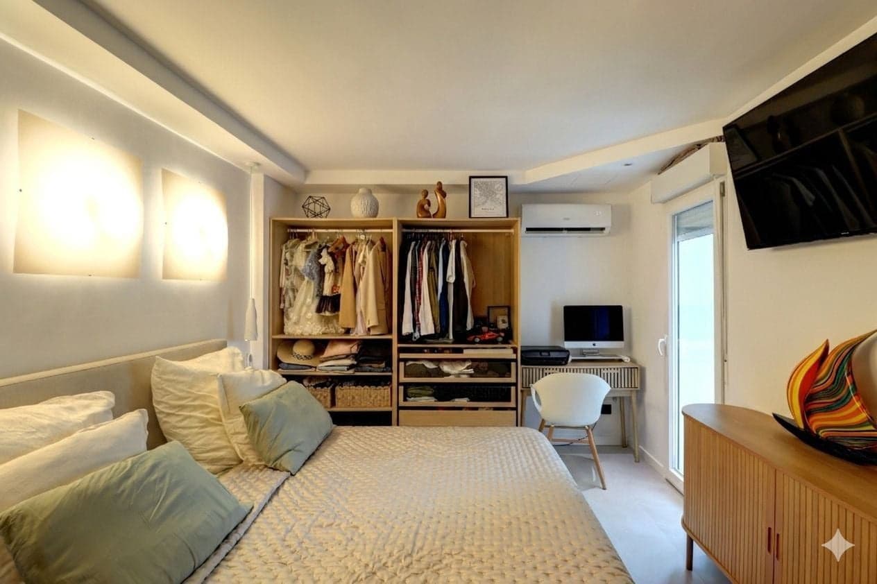 2 sypialnia Apartament na sprzedaż w Santa Ponsa z basenem - 750 000 € (Ref: 9889627)
