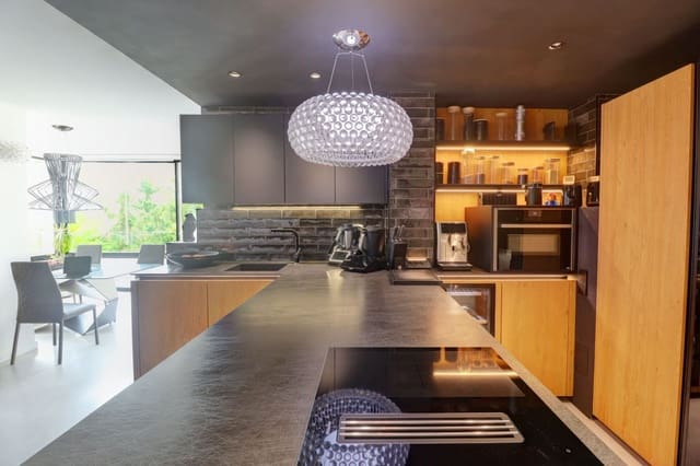 2 sypialnia Apartament na sprzedaż w Santa Ponsa, Calvià z basenem - 750 000 € (Ref: 9889627)
