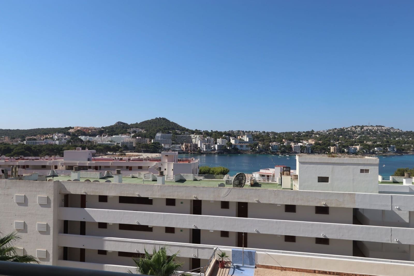 3 soveværelse Lejlighed til salg i Santa Ponsa med swimmingpool - € 625.000 (Ref: 9932338)
