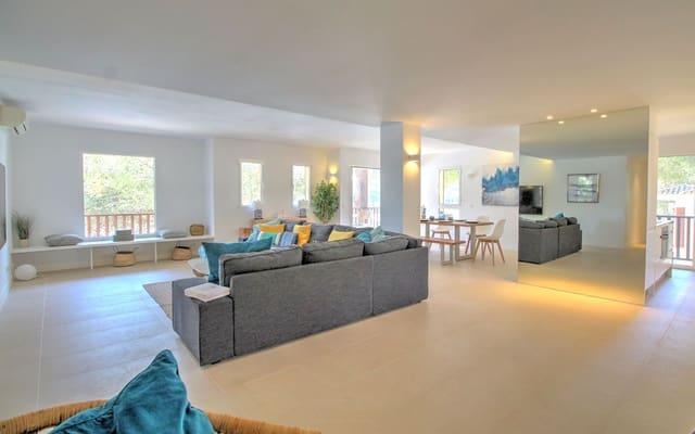 4 makuuhuone Huoneisto myytävänä paikassa Santa Ponsa, Calvià mukana uima-altaan 
autotalli - 1 195 000 € (Ref: 9953335)