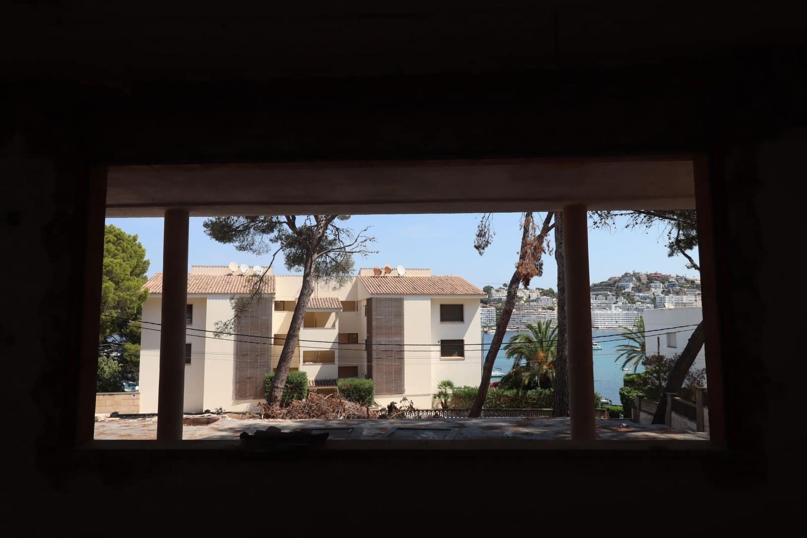 4 slaapkamer Villa te koop in Santa Ponsa met zwembad garage - € 2.950.000 (Ref: 9974265)