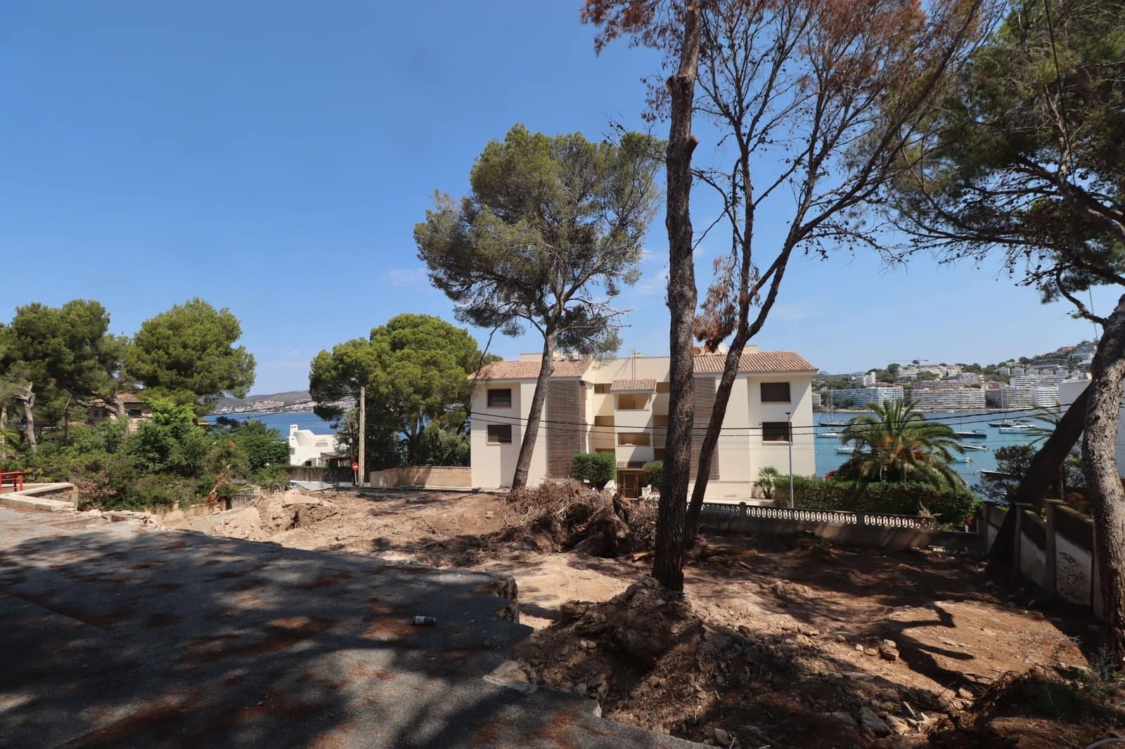4 slaapkamer Villa te koop in Santa Ponsa met zwembad garage - € 2.950.000 (Ref: 9974265)