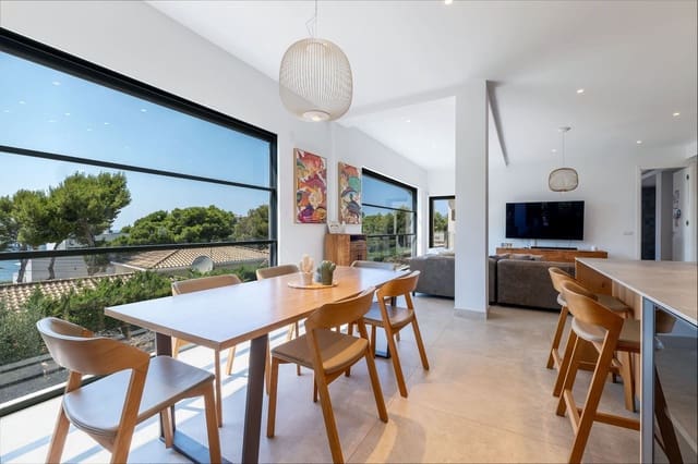 4 soverom Villa til salgs i Santa Ponsa, Calvià med svømmebasseng garasje - € 4 750 000 (Ref: 9993556)