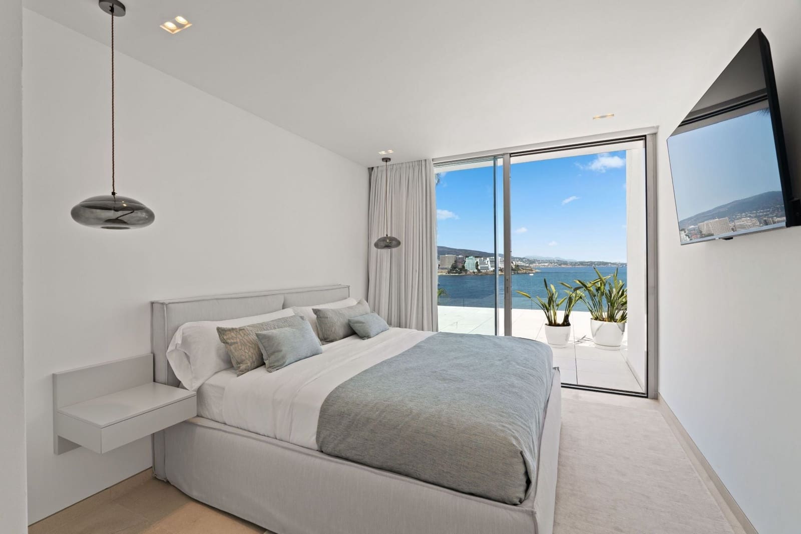 Villa til salg i Cala Vinyes / Cala Vinyas / Cala Vinas med swimmingpool garage - € 12.600.000 (Ref: 9996272)