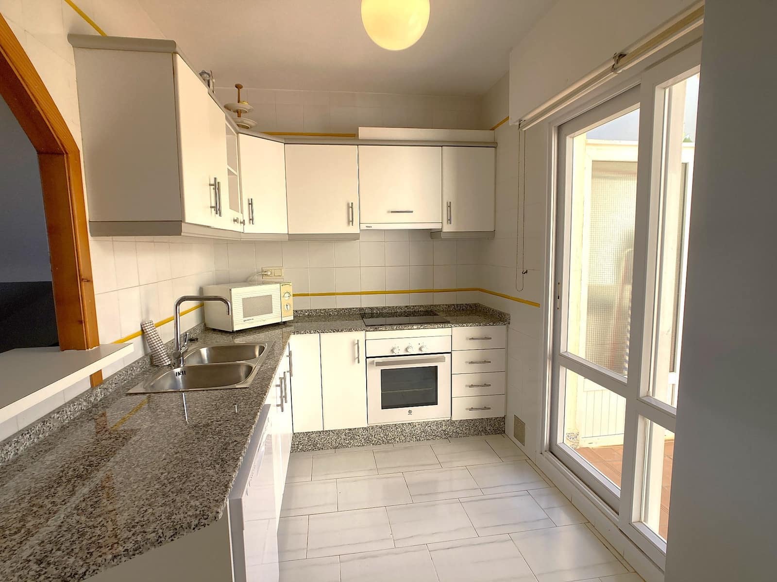 3 soverom Kjedet enebolig til salgs i La Manga del Mar Menor med svømmebasseng garasje - € 750 000 (Ref: 10118752)