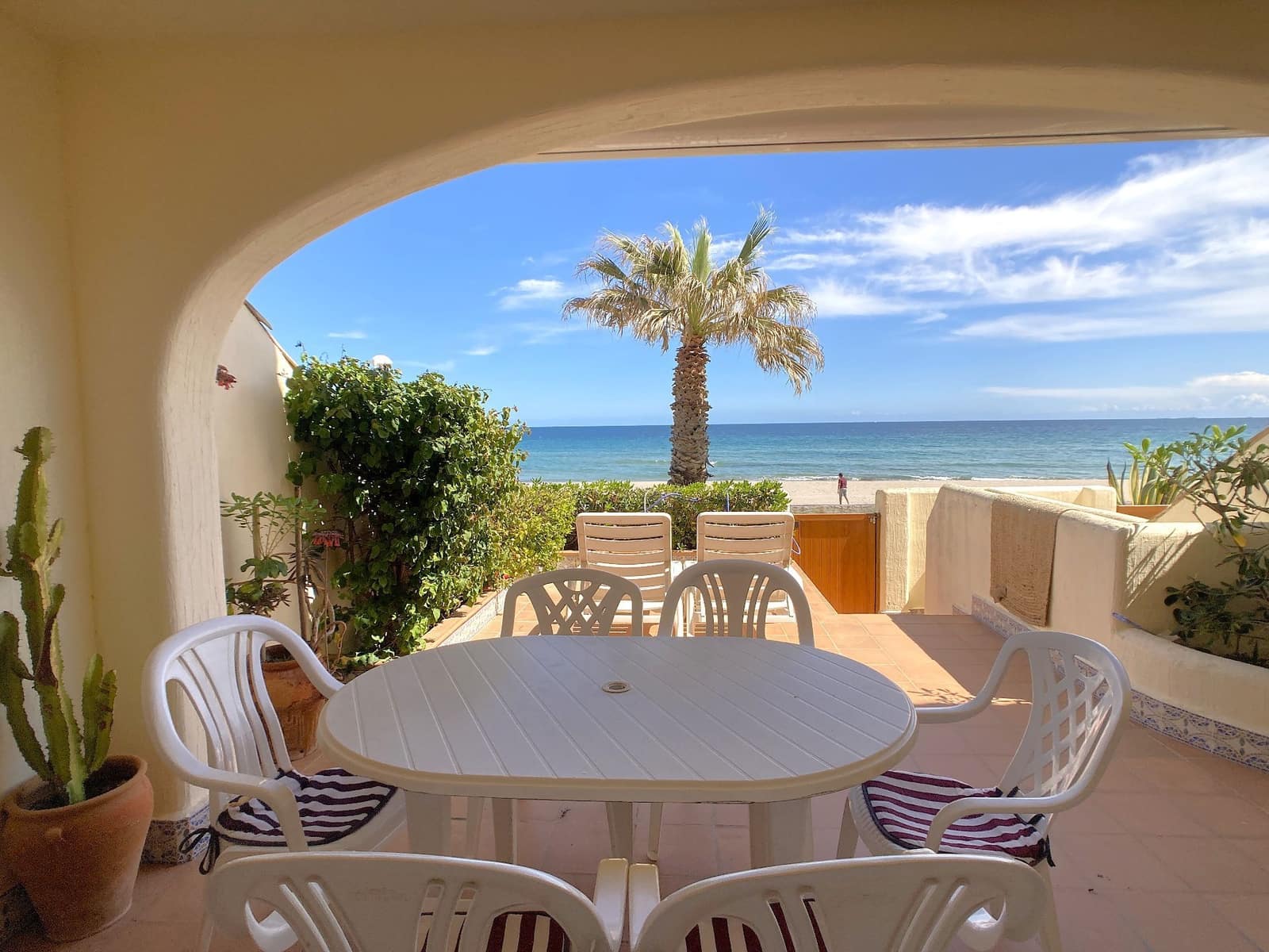 3 soverom Kjedet enebolig til salgs i La Manga del Mar Menor med svømmebasseng garasje - € 750 000 (Ref: 10118752)
