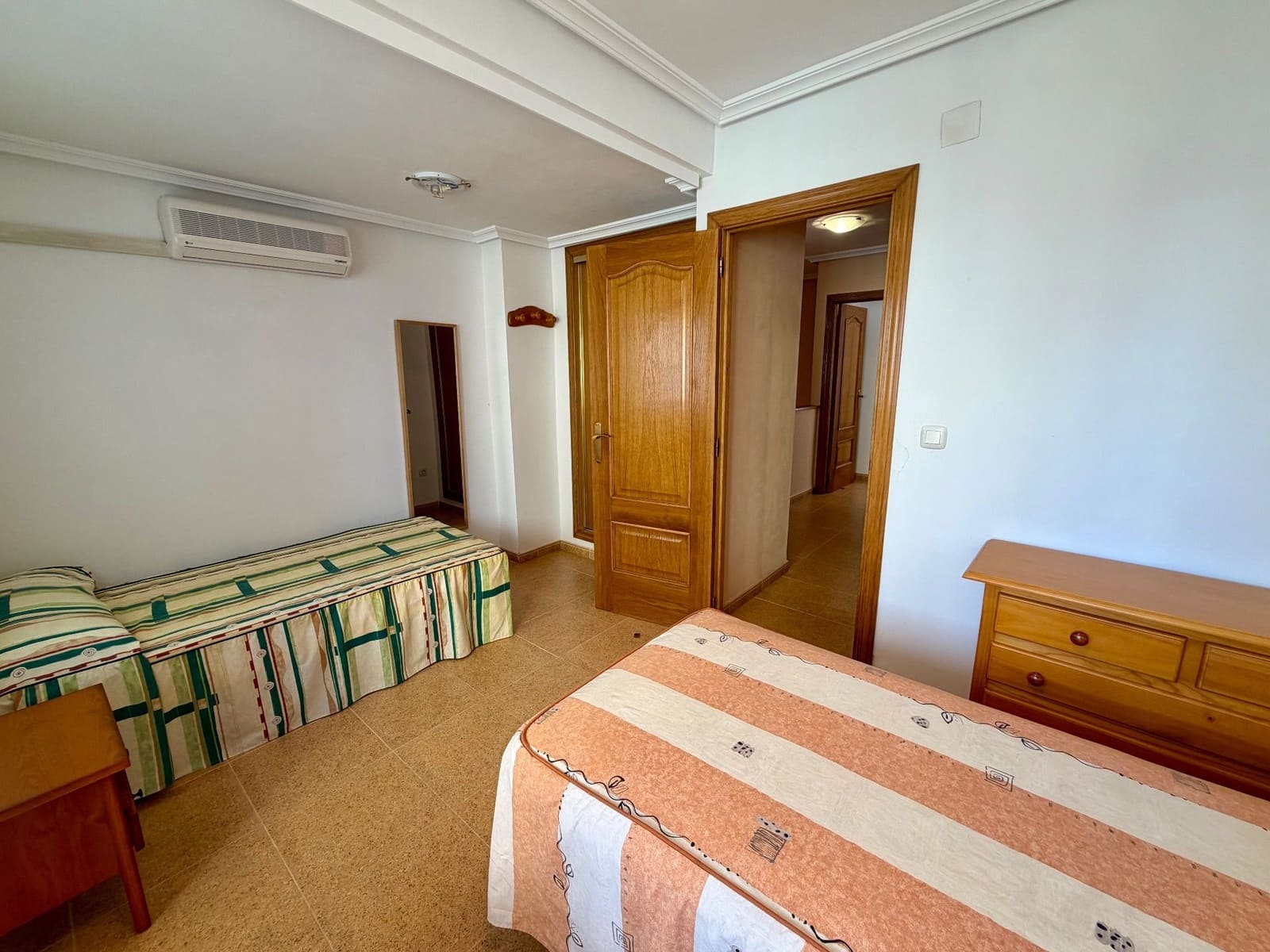 3 soverom Hus til salgs i La Manga del Mar Menor med svømmebasseng garasje - € 260 000 (Ref: 10160992)