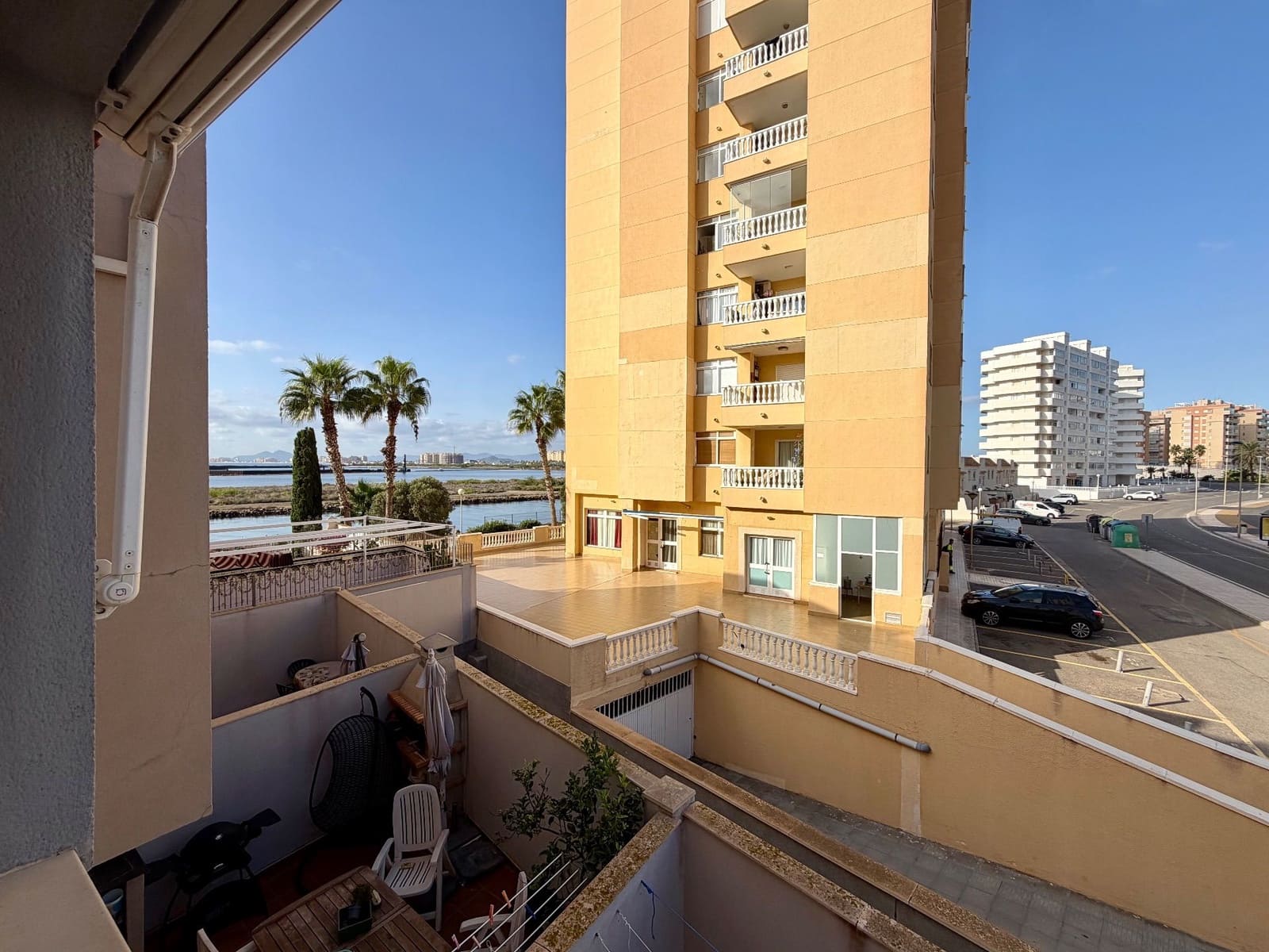 3 soverom Hus til salgs i La Manga del Mar Menor med svømmebasseng garasje - € 260 000 (Ref: 10160992)