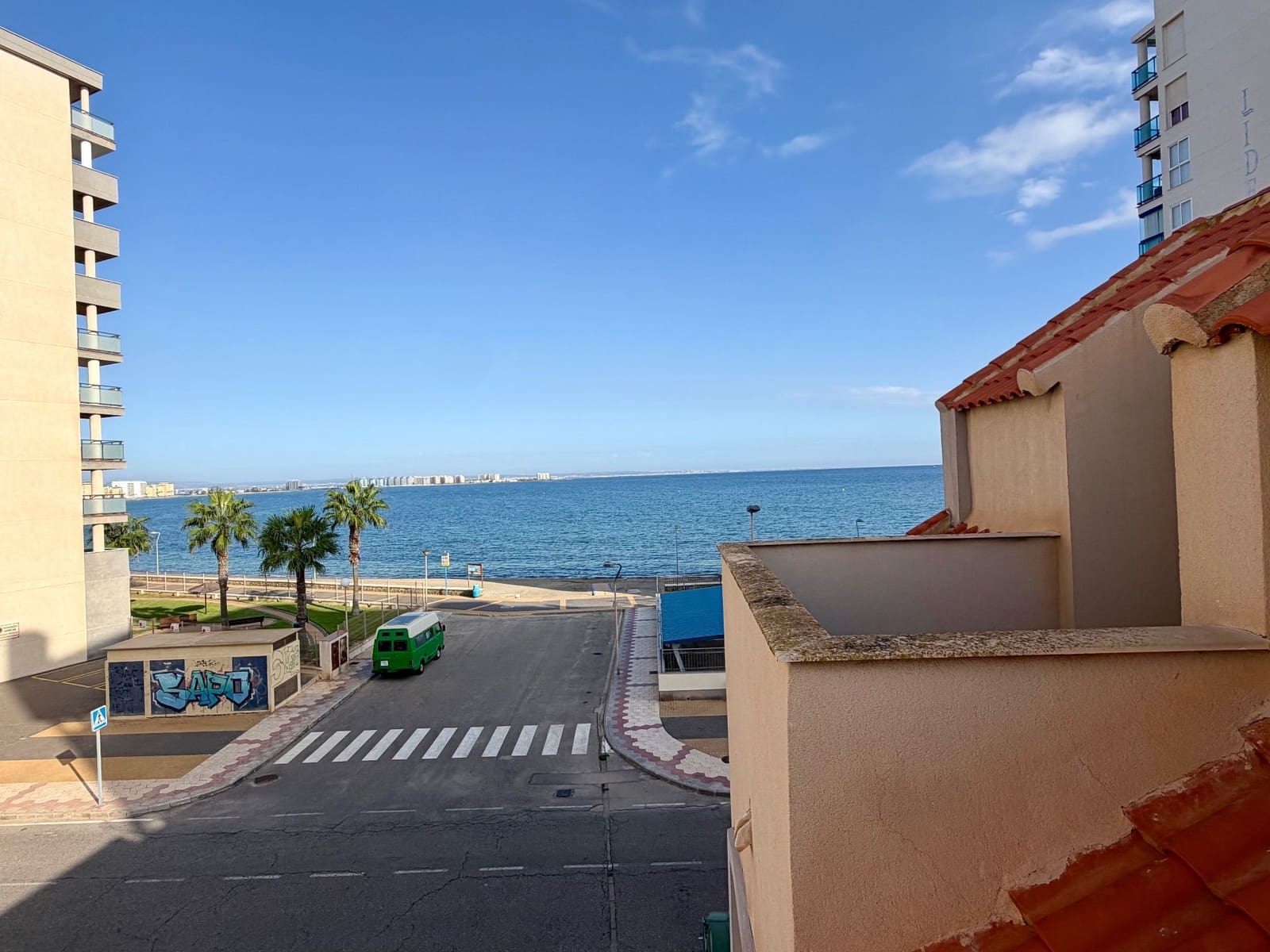 3 soverom Hus til salgs i La Manga del Mar Menor med svømmebasseng garasje - € 260 000 (Ref: 10160992)