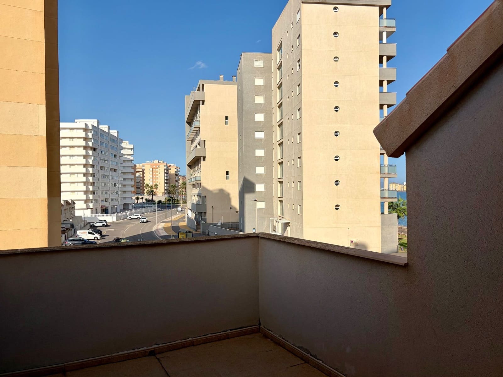 3 soverom Hus til salgs i La Manga del Mar Menor med svømmebasseng garasje - € 260 000 (Ref: 10160992)