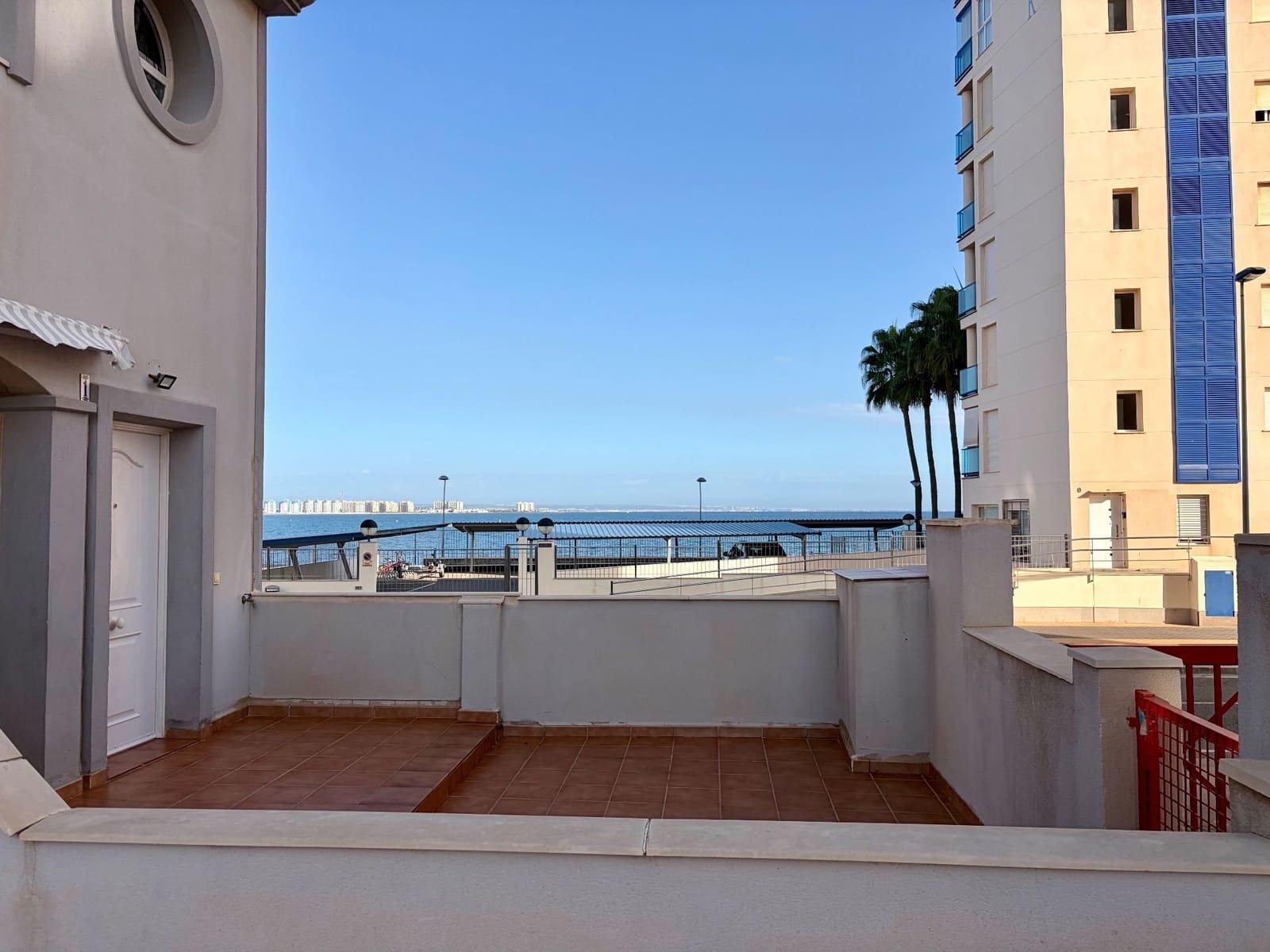 3 soverom Hus til salgs i La Manga del Mar Menor med svømmebasseng garasje - € 260 000 (Ref: 10160992)