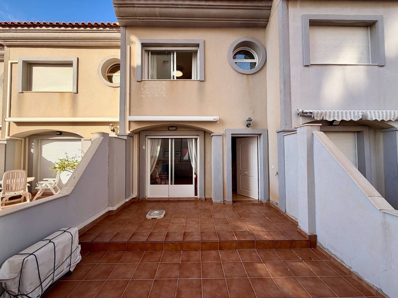 3 soverom Hus til salgs i La Manga del Mar Menor med svømmebasseng garasje - € 260 000 (Ref: 10160992)