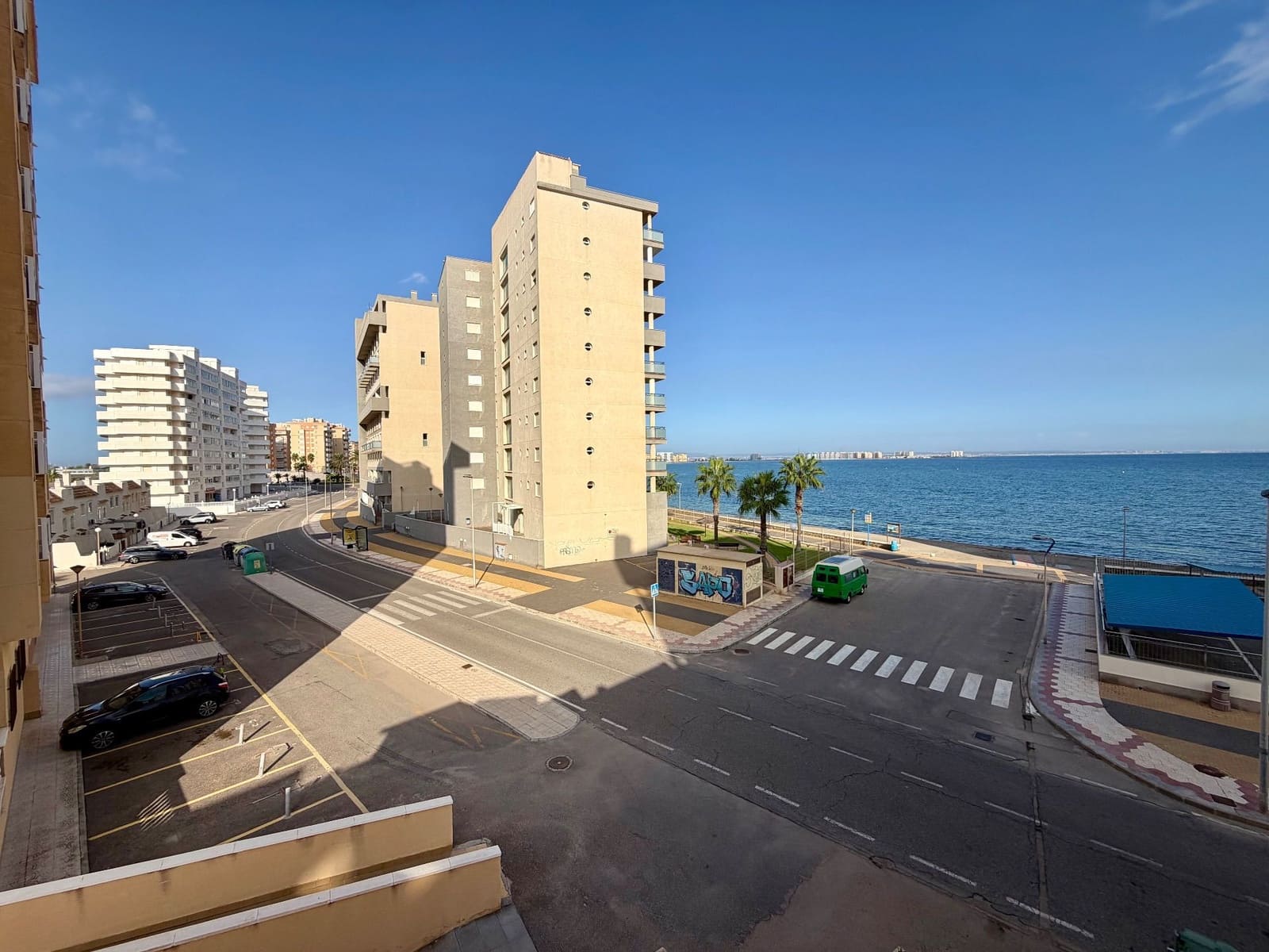 3 soverom Hus til salgs i La Manga del Mar Menor med svømmebasseng garasje - € 260 000 (Ref: 10160992)