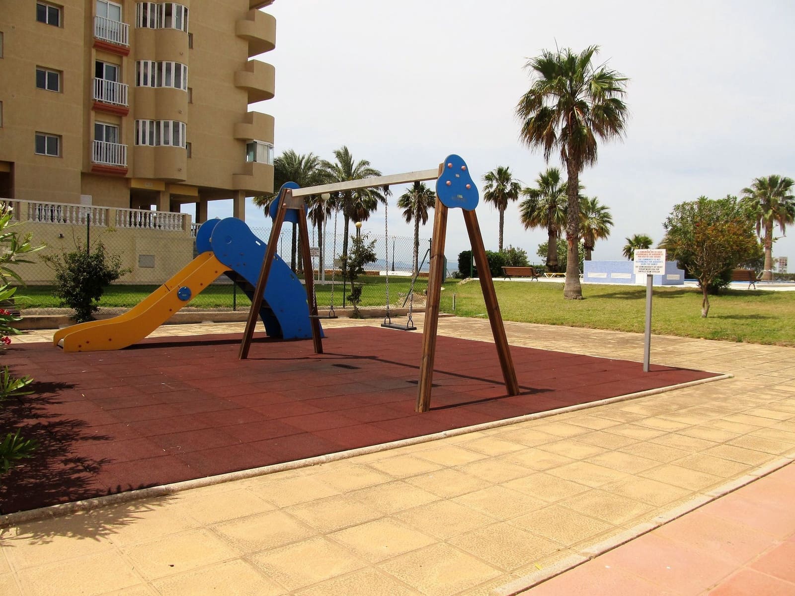 1 bedroom Apartment for rent in La Manga del Mar Menor with pool garage - € 500 (Ref: 10168193)