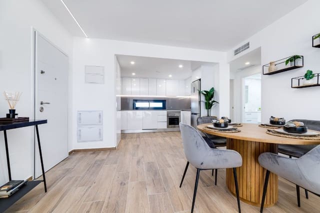 Apartamento de 2 habitaciones en Los Alcázares en venta con piscina garaje - 242.000 € (Ref: 7245860)