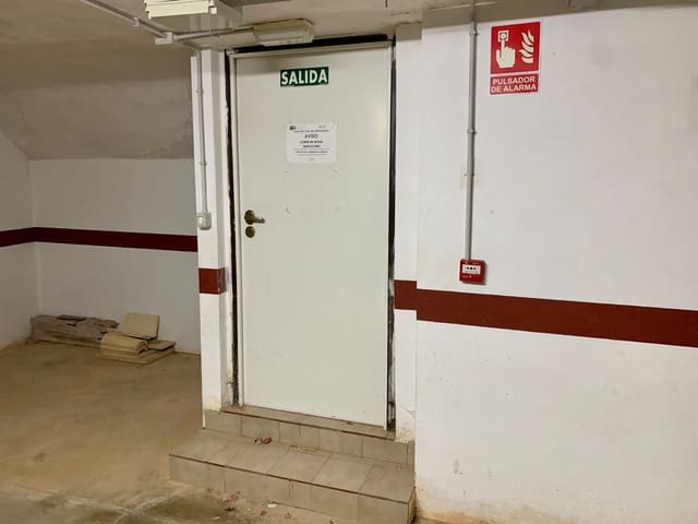 Garage til salg i Cala Flores, Cartagena - € 10.000 (Ref: 7748230)