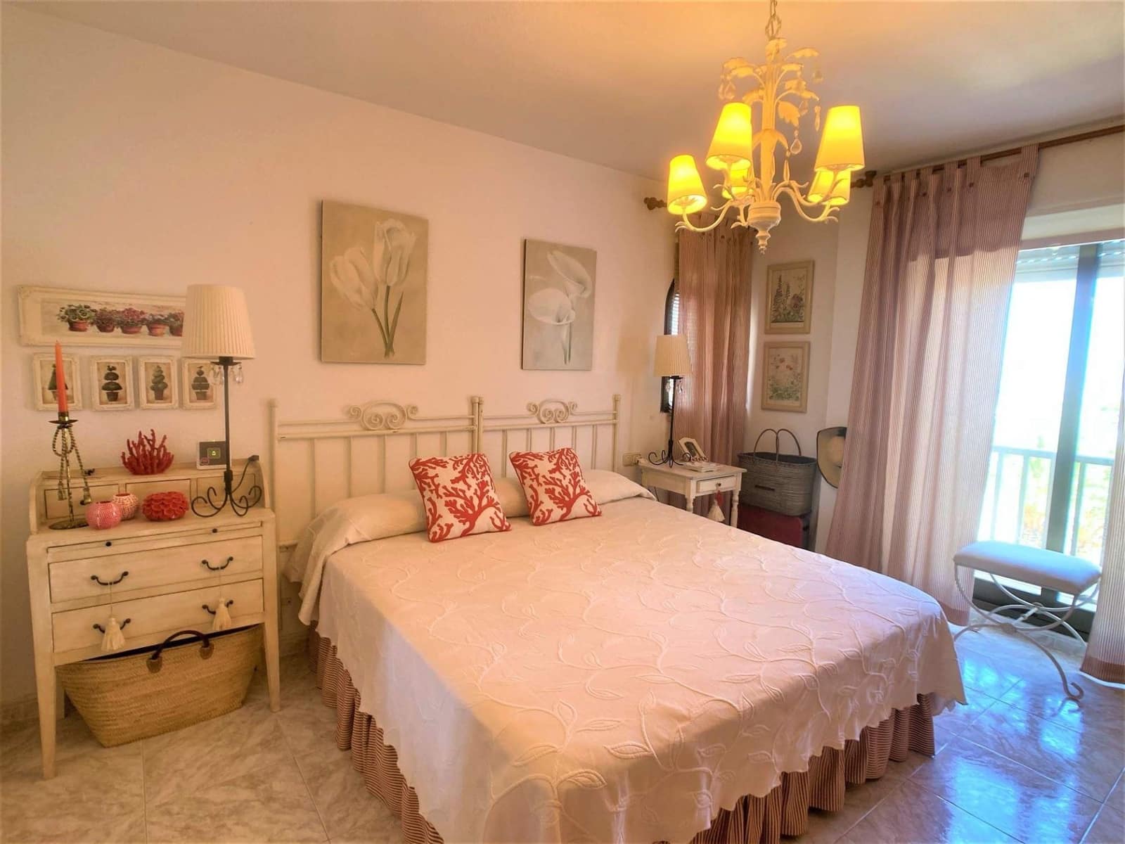 Apartamento de 2 habitaciones en La Manga del Mar Menor en venta con piscina garaje - 199.000 € (Ref: 9132231)