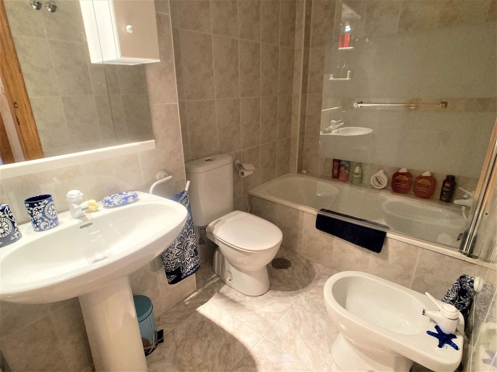 Apartamento de 2 habitaciones en La Manga del Mar Menor en venta con piscina garaje - 199.000 € (Ref: 9132231)