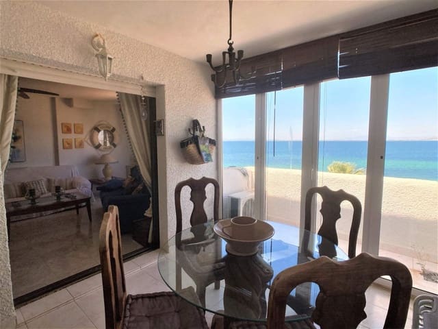 Apartamento de 2 habitaciones en La Manga del Mar Menor en venta con piscina garaje - 199.000 € (Ref: 9132231)