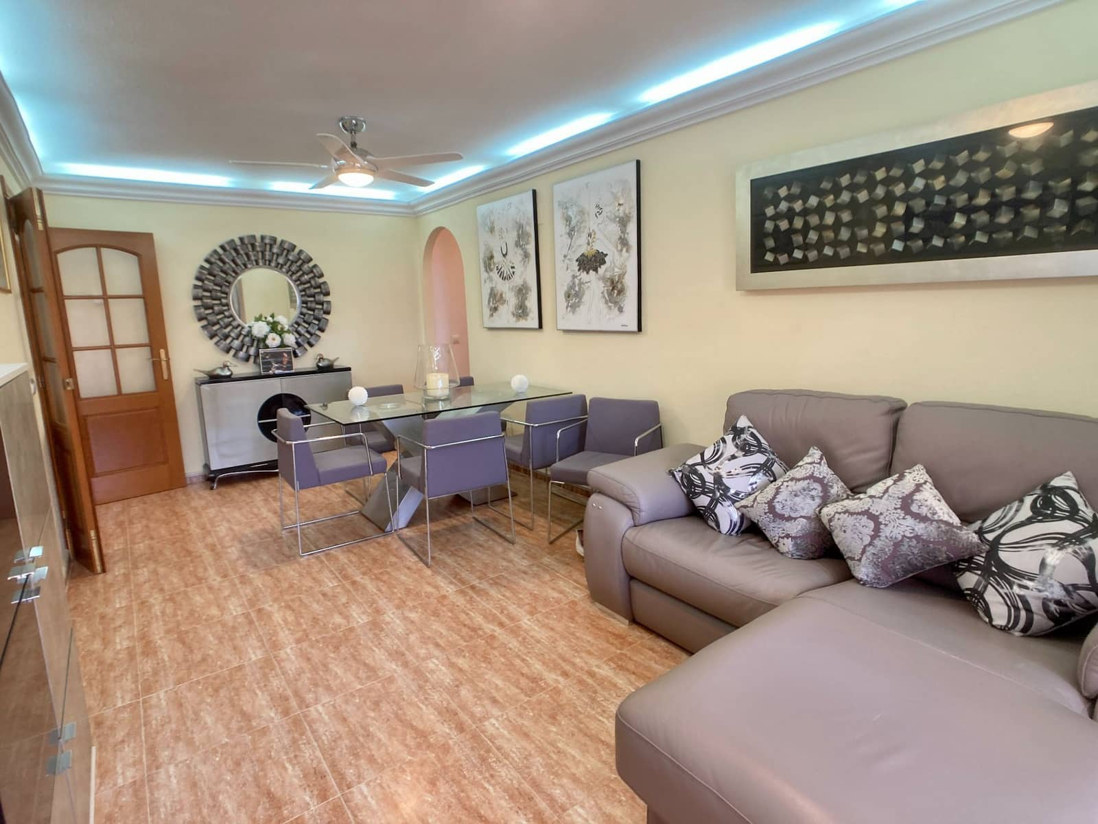 2 bedroom Apartment for sale in La Manga del Mar Menor with pool garage - € 175,000 (Ref: 9263265)