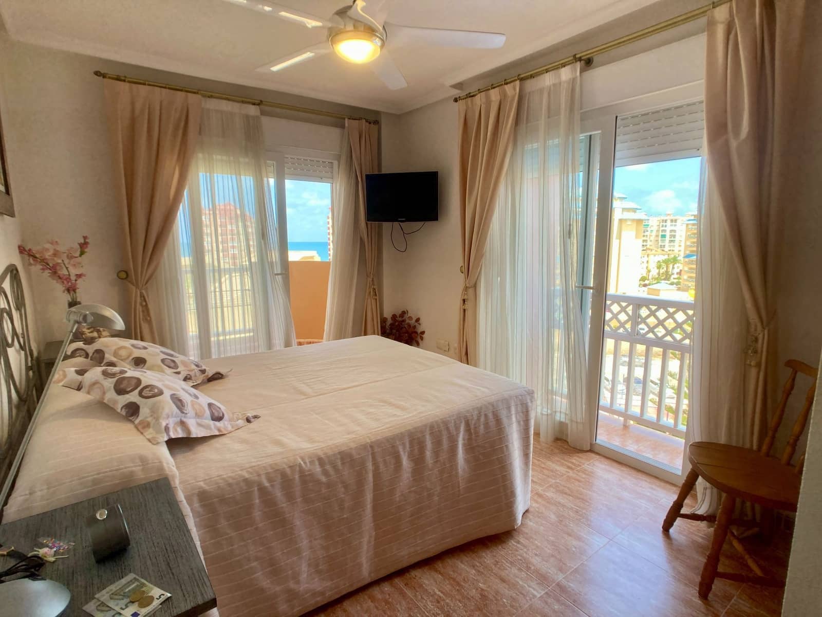 2 bedroom Apartment for sale in La Manga del Mar Menor with pool garage - € 175,000 (Ref: 9263265)