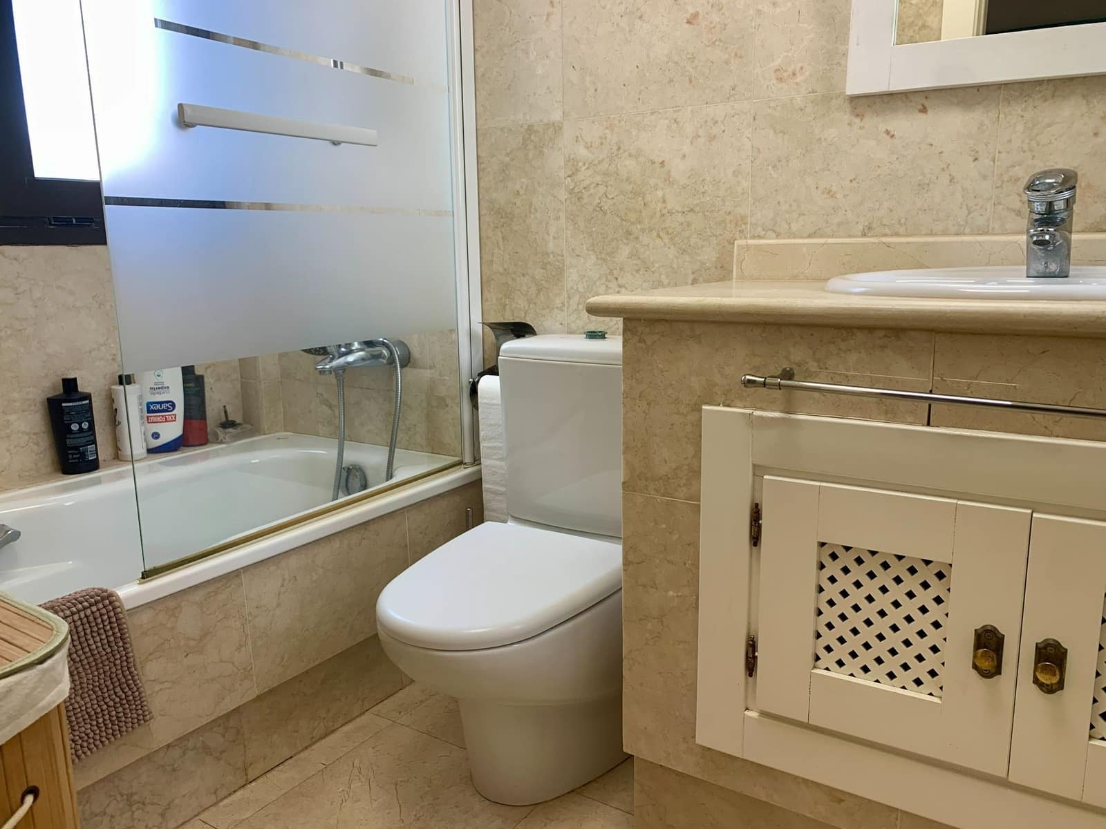 2 soveværelse Semi-Rækkehus til salg i Los Alcazares med swimmingpool garage - € 225.000 (Ref: 9263266)