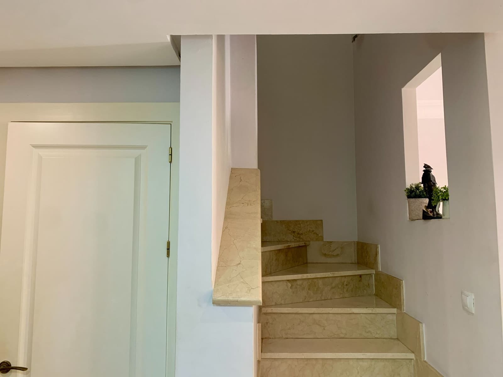 2 soveværelse Semi-Rækkehus til salg i Los Alcazares med swimmingpool garage - € 225.000 (Ref: 9263266)