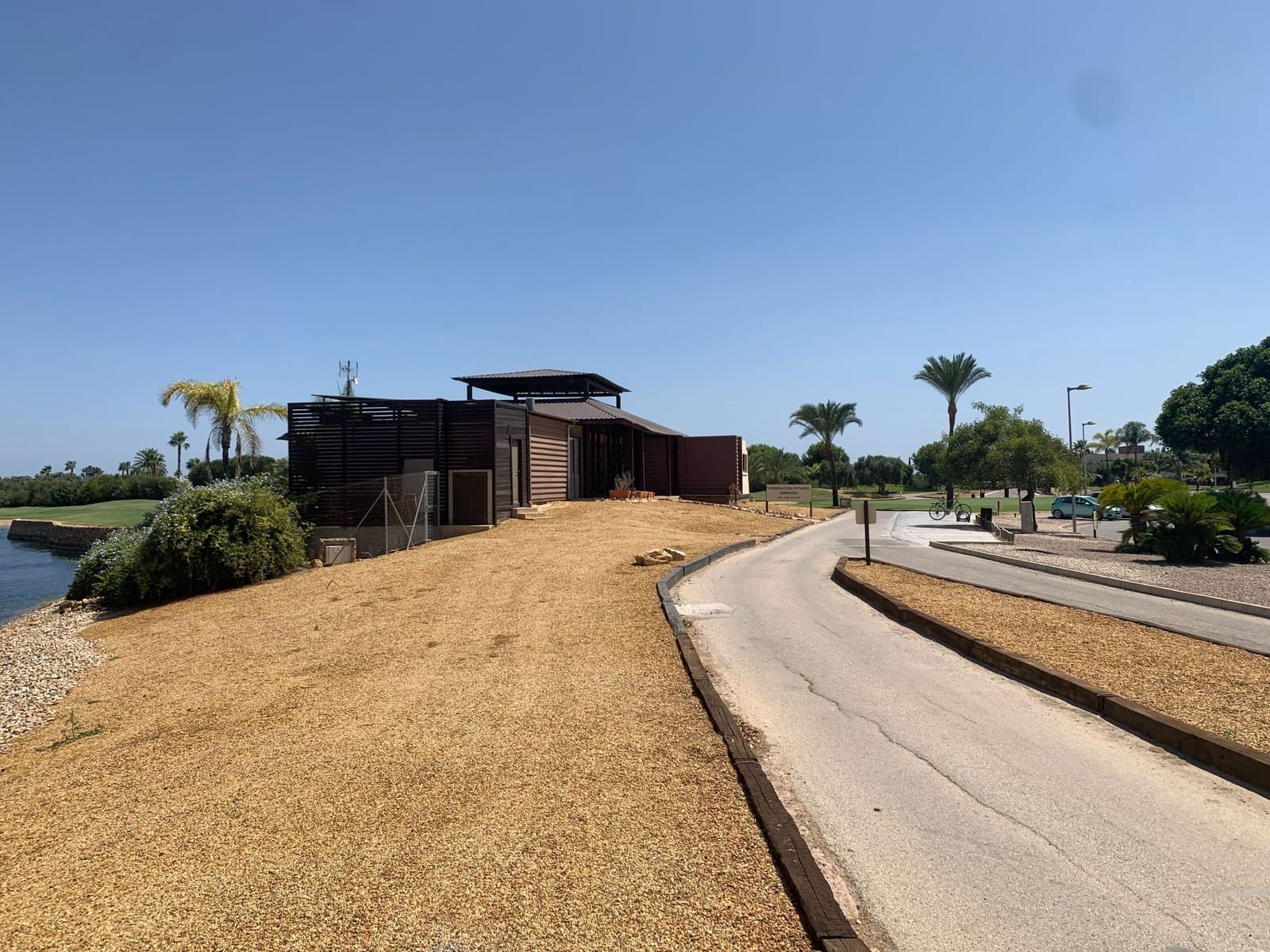 2 soveværelse Semi-Rækkehus til salg i Los Alcazares med swimmingpool garage - € 225.000 (Ref: 9263266)