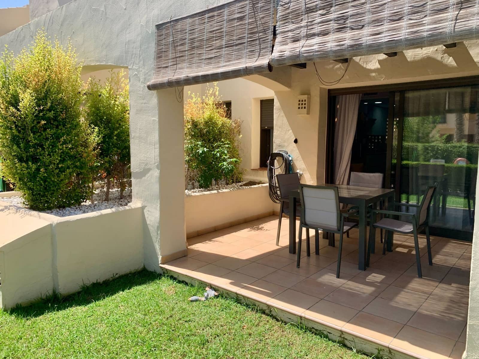 2 soveværelse Semi-Rækkehus til salg i Los Alcazares med swimmingpool garage - € 225.000 (Ref: 9263266)