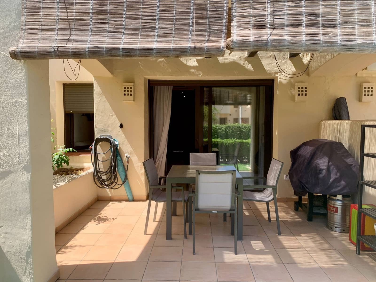 2 soveværelse Semi-Rækkehus til salg i Los Alcazares med swimmingpool garage - € 225.000 (Ref: 9263266)