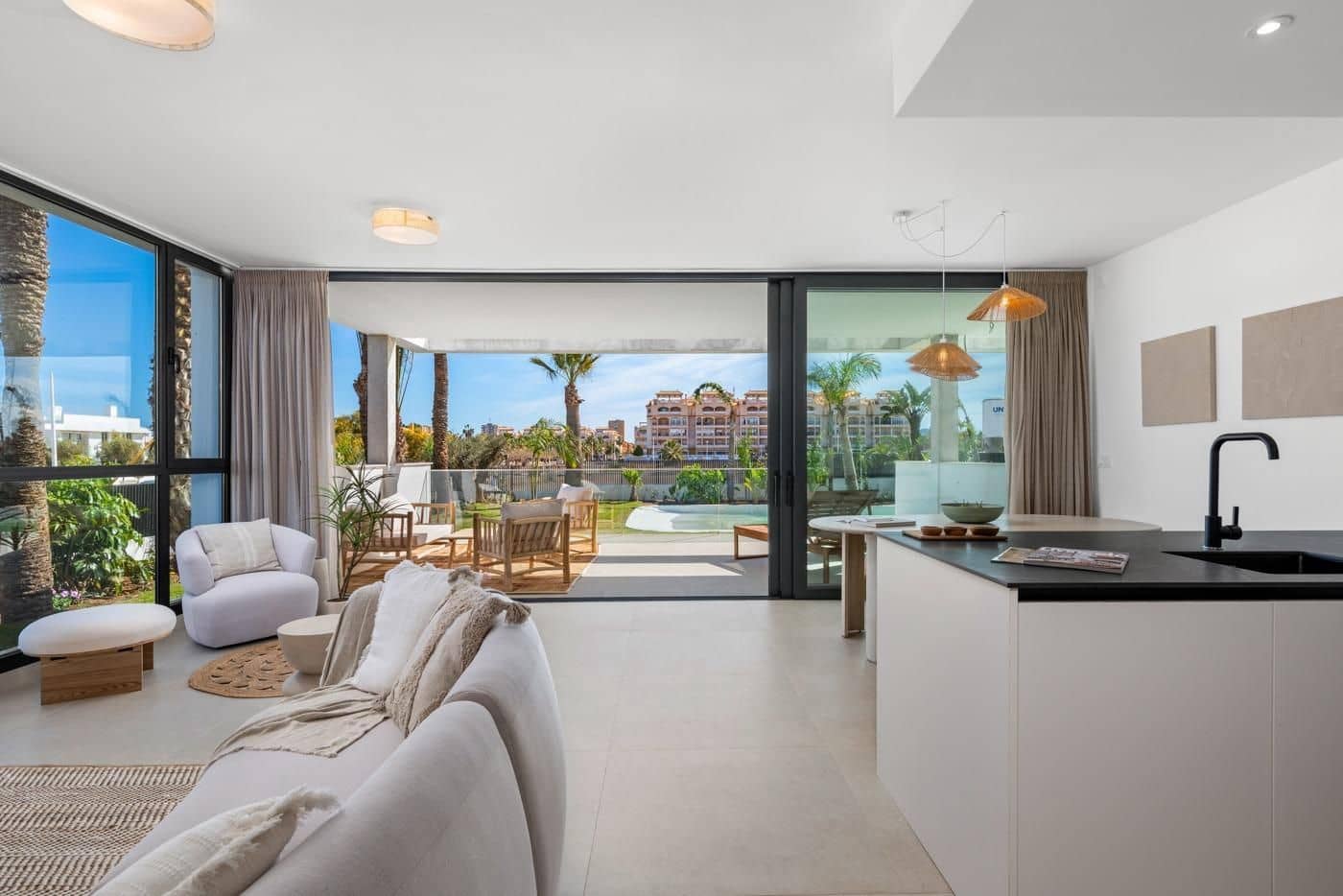 2 soverom Penthouse til salgs i Mar de Cristal med svømmebasseng garasje - € 358 000 (Ref: 9291026)
