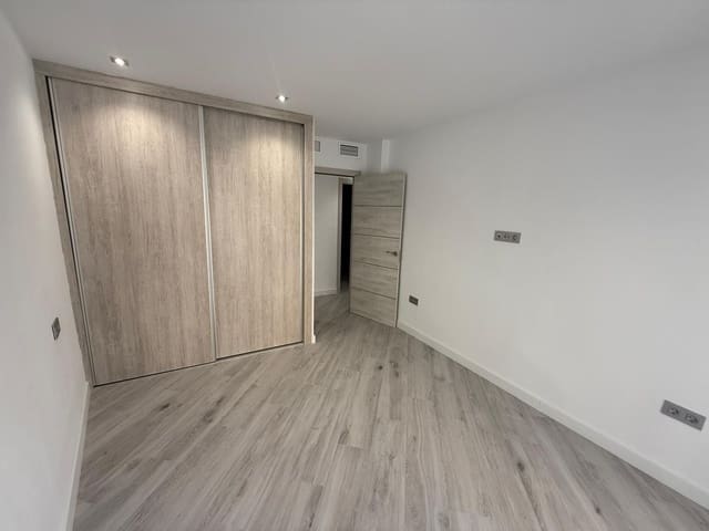 3 sypialnia Apartament na sprzedaż w La Malagueta, Miasto Málaga z garażem - 799 000 € (Ref: 9326010)