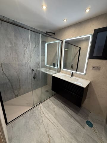 3 sypialnia Apartament na sprzedaż w La Malagueta, Miasto Málaga z garażem - 799 000 € (Ref: 9326010)