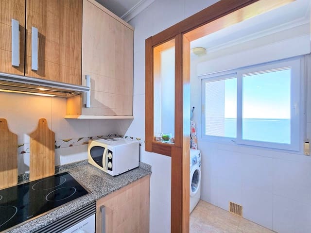 Apartamento de 3 habitaciones en La Manga del Mar Menor en venta con piscina garaje - 320.000 € (Ref: 9390204)